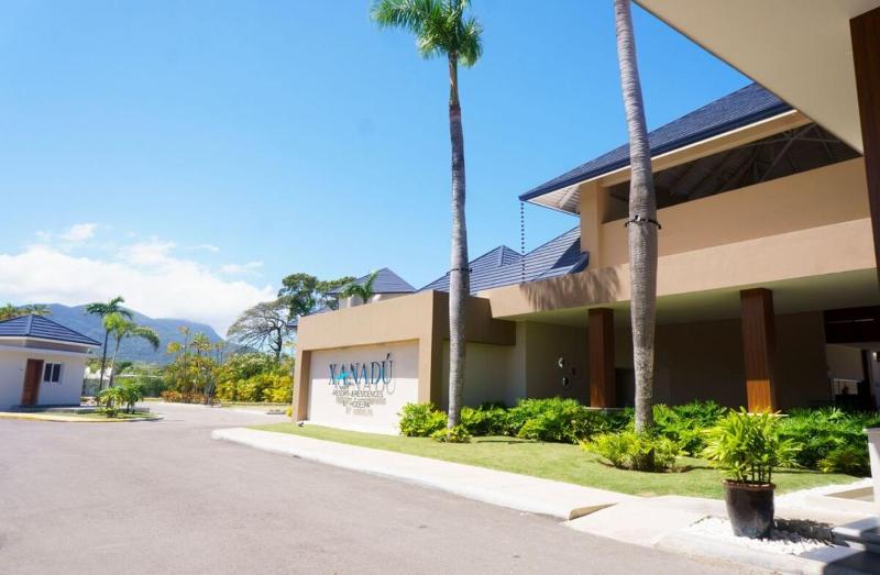 Blue Coast Condo - image 14