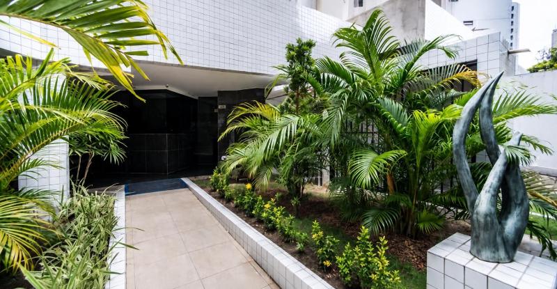 Studio Boutique Boa Viagem Piscina e Garagem - image 14