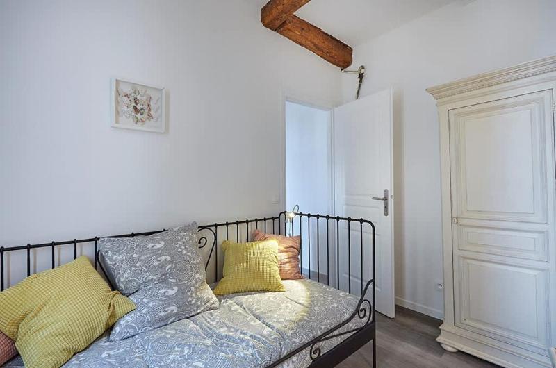 Cozy stay place de la Madeleine - image 23