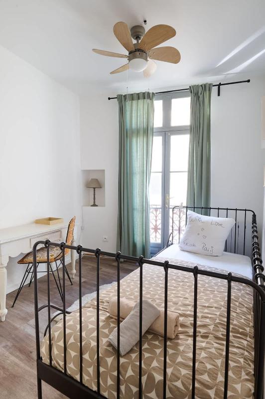 Cozy stay place de la Madeleine - image 30