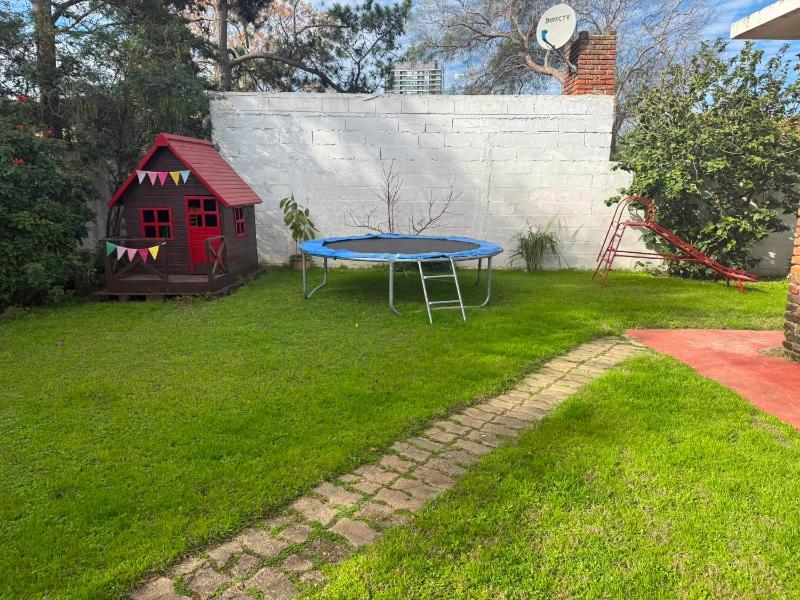 Casa de 3 dormitorios en Playa Mansa Punta del Este - image 19