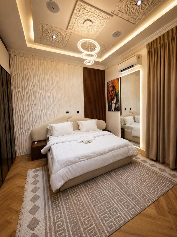 Yi-Son Apartments - image 12