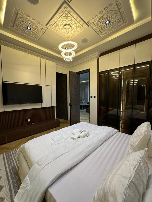 Yi-Son Apartments - image 15