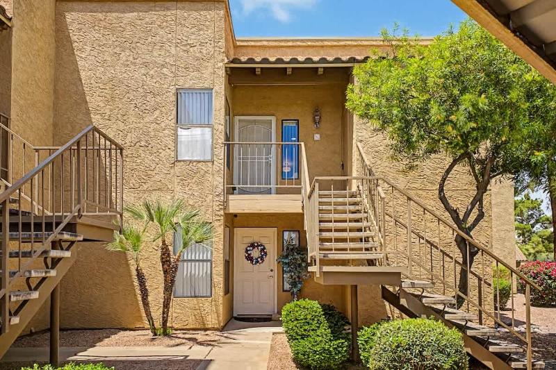 Central Scottsdale Haven Condo - image 7