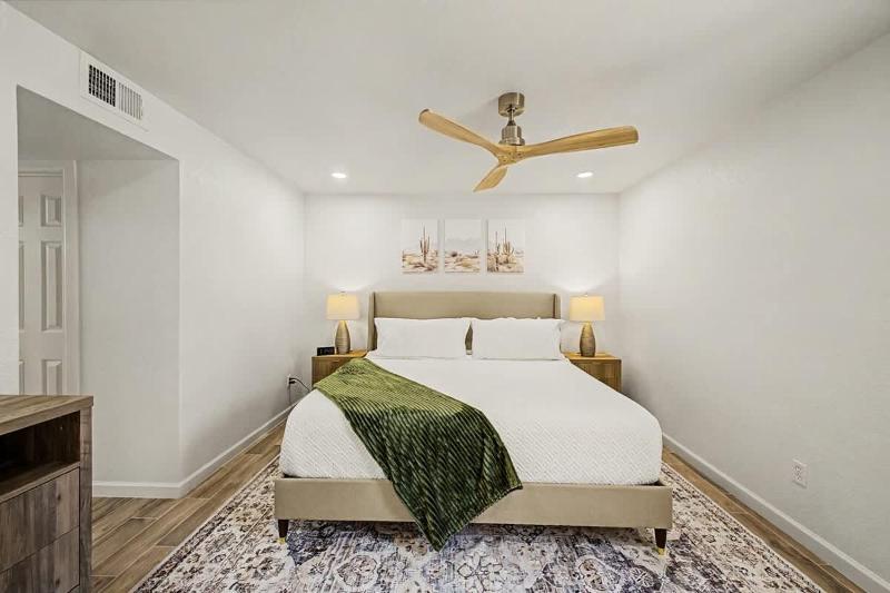 Central Scottsdale Haven Condo - image 24