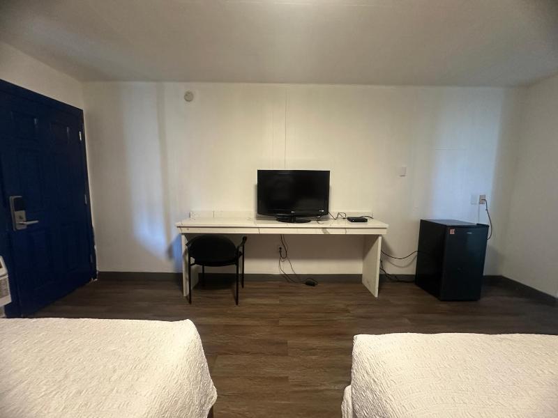 Union Avenue Motel - image 22