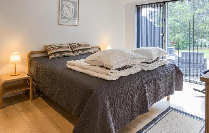 3 Bedroom Amazing Home In Ebeltoft - image 8
