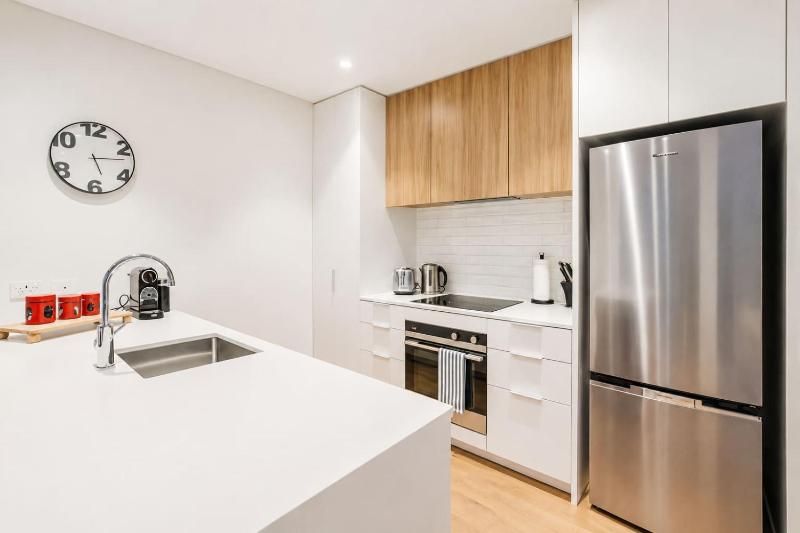 Bright 2 Bedroom Apartment in Central Christchurch - image 25