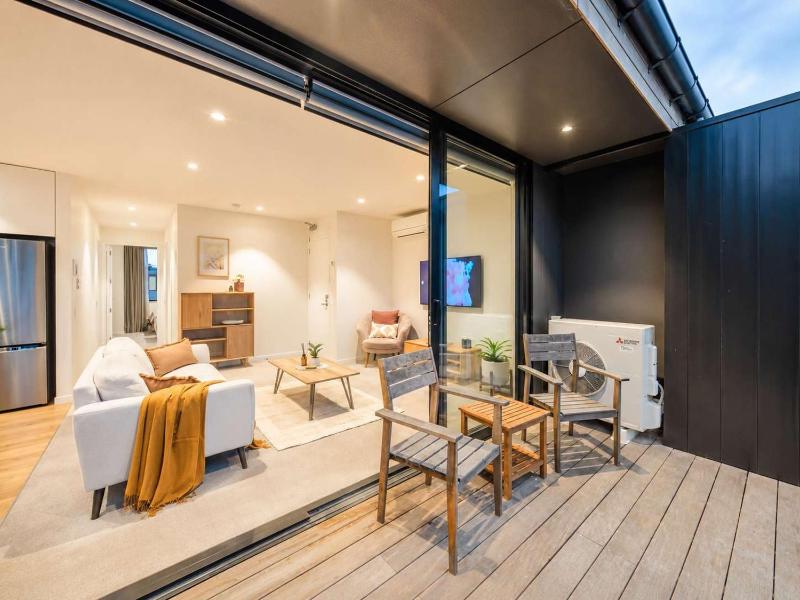 Bright 2 Bedroom Apartment in Central Christchurch - image 6