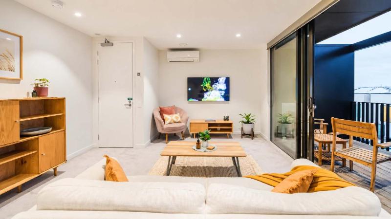 Bright 2 Bedroom Apartment in Central Christchurch - image 9