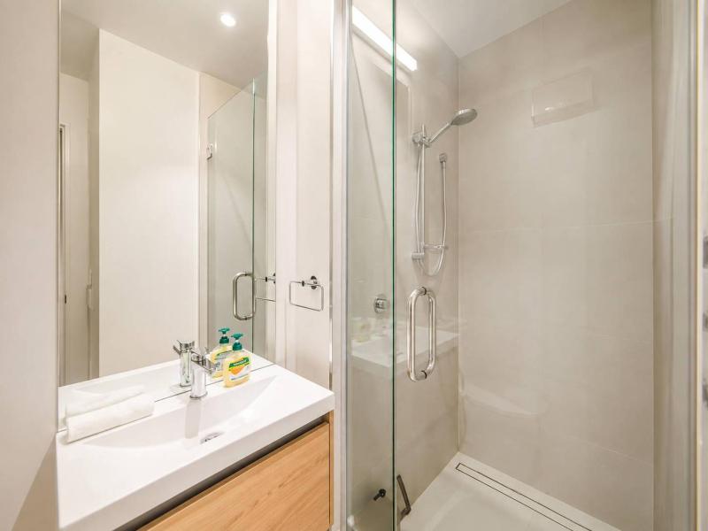 Bright 2 Bedroom Apartment in Central Christchurch - image 8