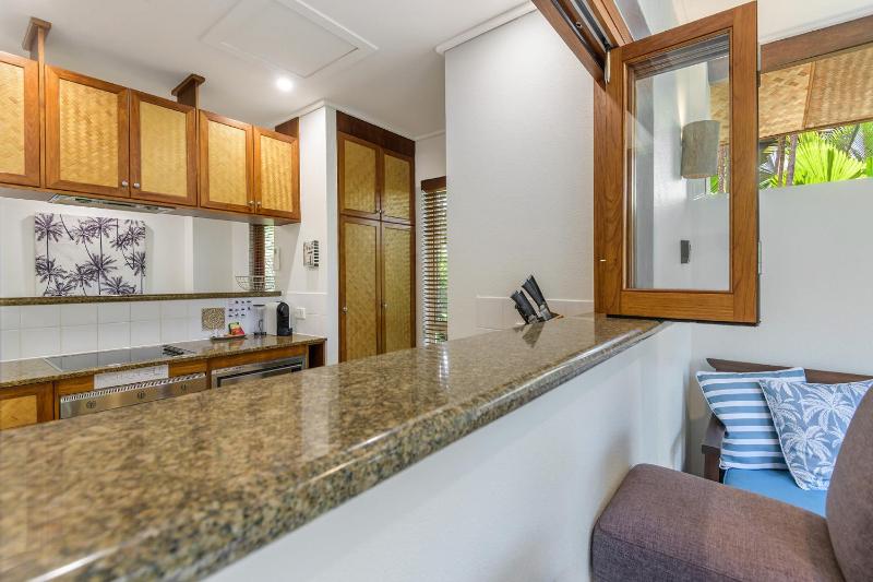 Surya Villa 1 - On Four Mile Beach - image 14