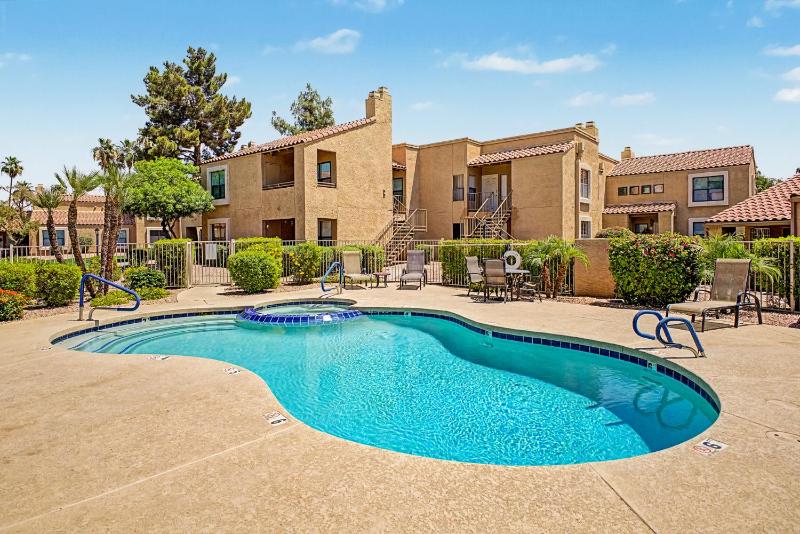 Central Scottsdale Haven Condo - image 18