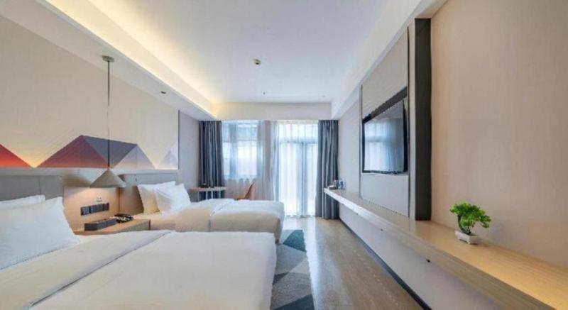 Borrman Hotel Chongqing Auto Expo Sanya Bay Light Rail Station - image 24
