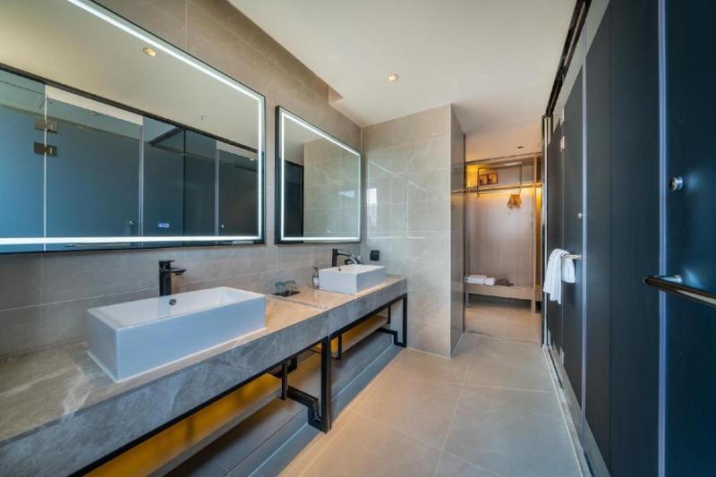 Borrman Hotel Chongqing Auto Expo Sanya Bay Light Rail Station - image 46