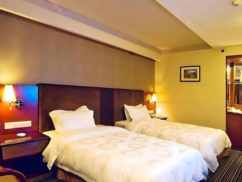 Friendship Hotel - image 20