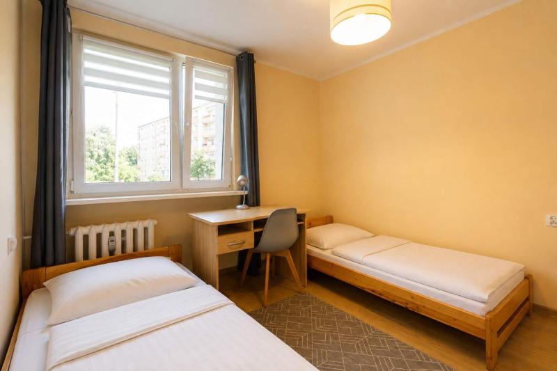 Komfortowy Apartament z Balkonem Blisko ERGO ARENA by Noclegi Renters - image 3