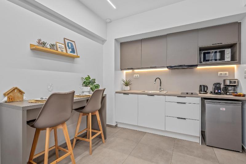 Athens Theatrou Apartments - image 8