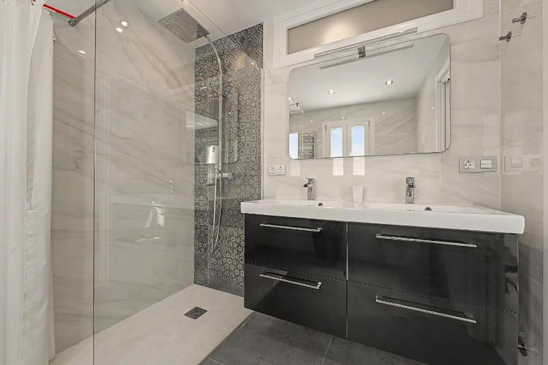 211 Beach house - image 5