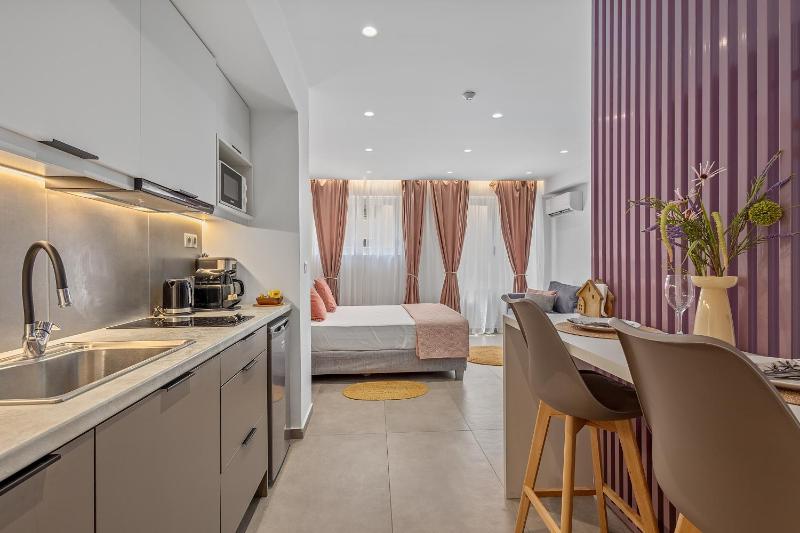 Athens Theatrou Apartments - image 10