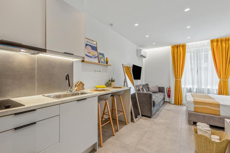 Athens Theatrou Apartments - image 7