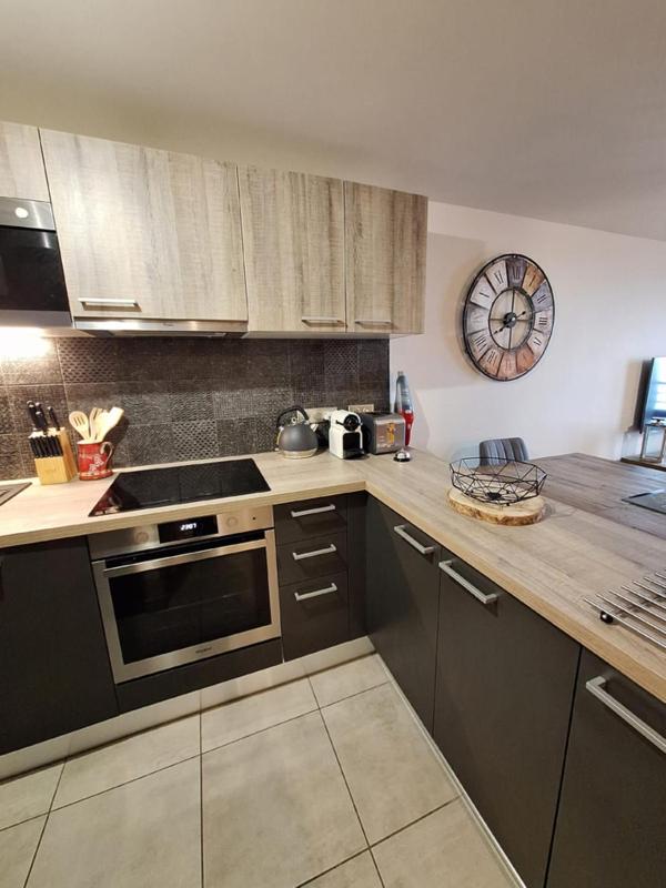 Cosy 3-room apartment near the Arc 1800 ski area - image 2