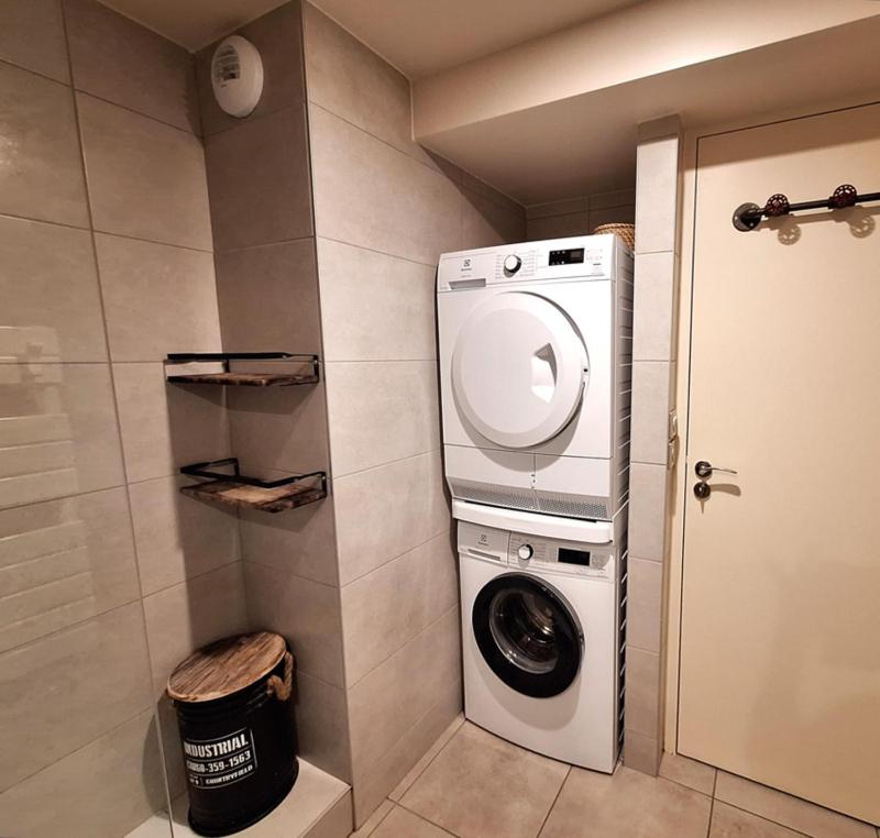 Cosy 3-room apartment near the Arc 1800 ski area - image 13