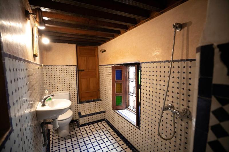 Dar Ras Jnan -luxury stay - rooftop - image 4