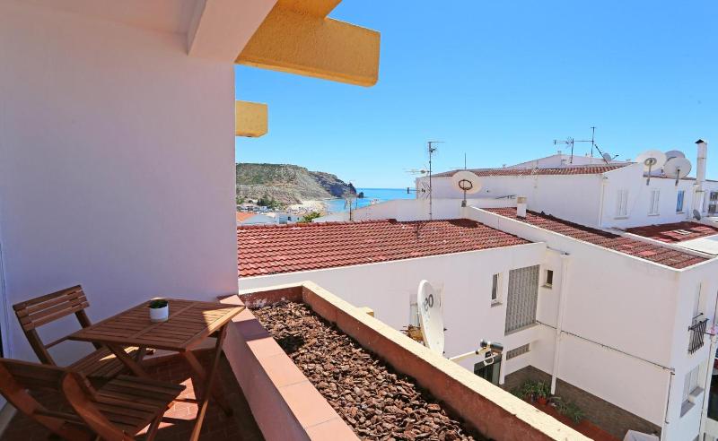 A06 - Seaview 1 Bed Apartment - image 15