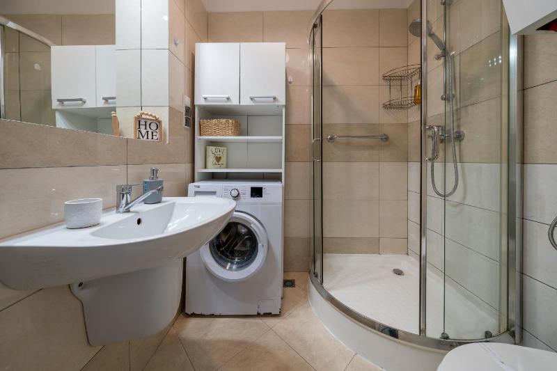 RentPlanet - Apartament Szymanowskiego - image 13