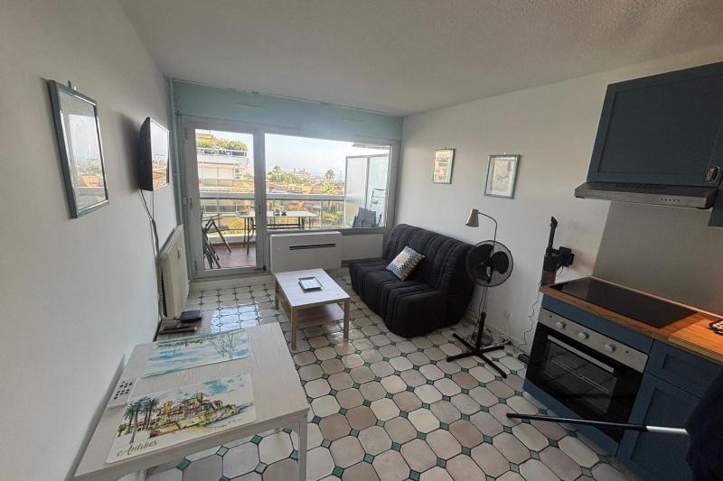 Apartment with sea view terrace and swimming pool - image 9