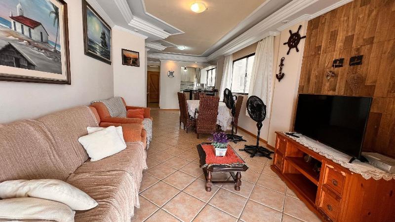 Modern spacious and comfortable apartment! - image 12