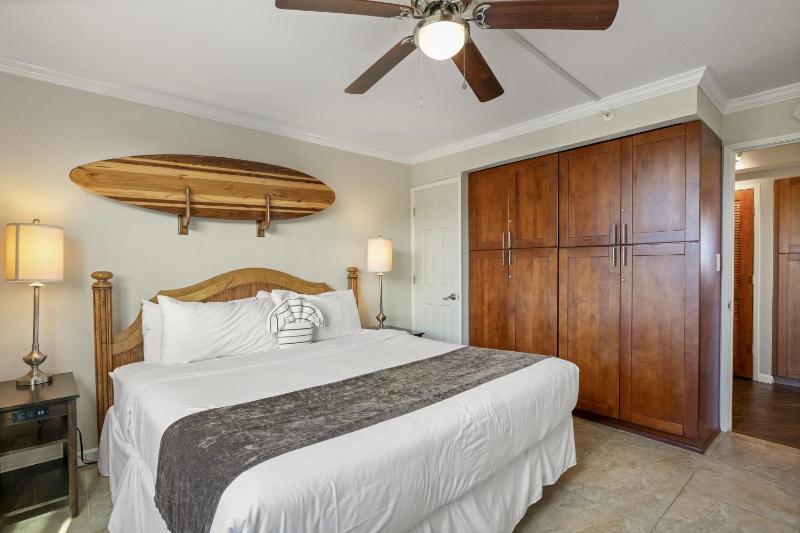 Royal Kahana #701 condo - image 16