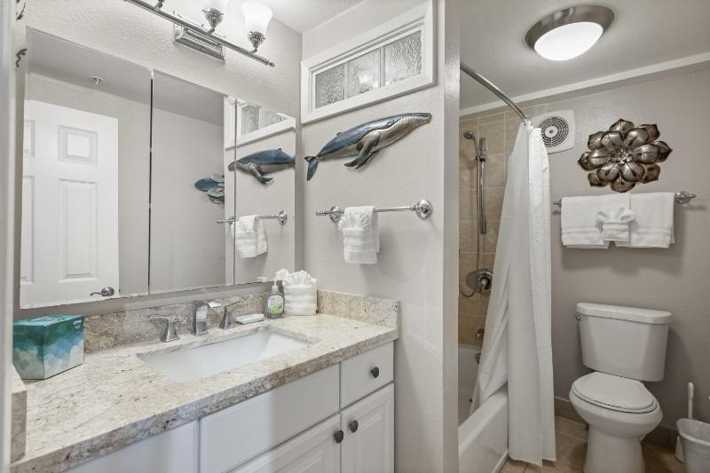 Royal Kahana #701 condo - image 10
