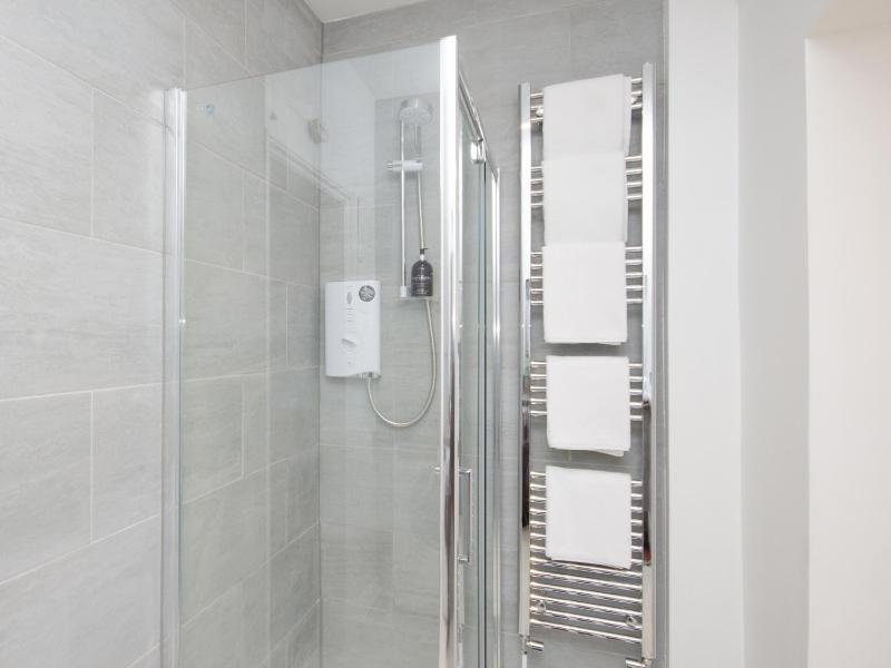 46 Ashville Avenue - image 8
