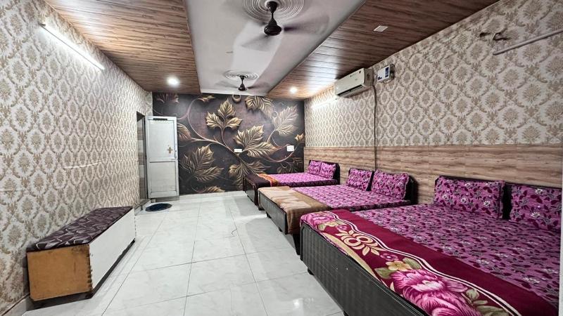 Shri Ganpati family guest house - image 4