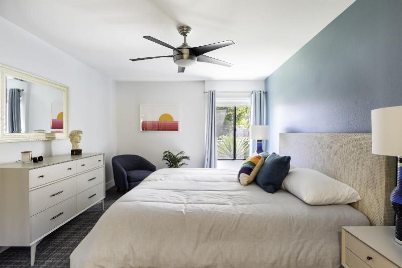 Serene Oasis Condo in Palm Springs - image 14