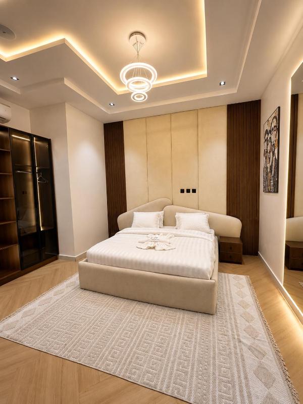 Yi-Son Apartments - image 10