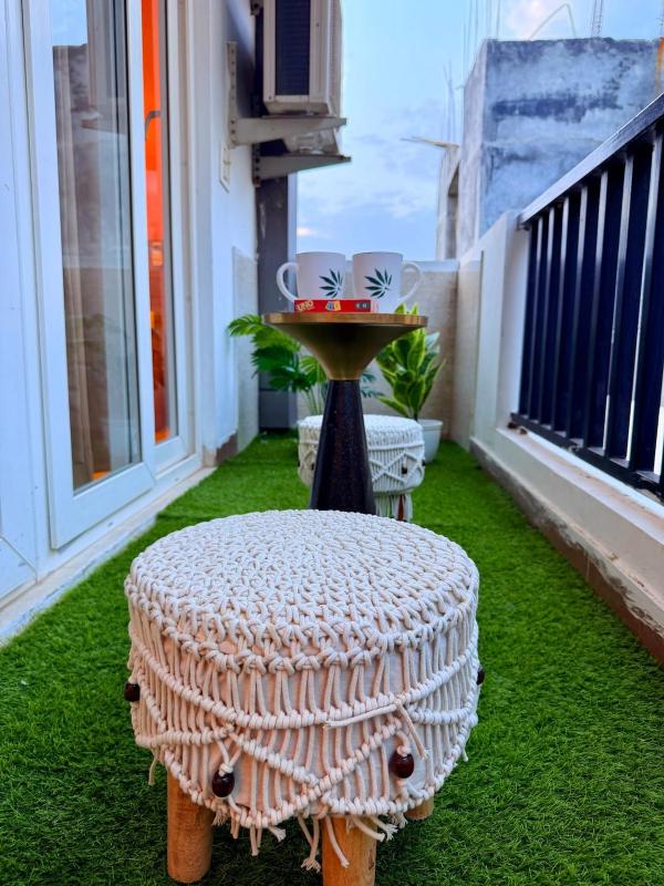 Luxury 1BHK on Golf Course Road with Self Check In - image 44