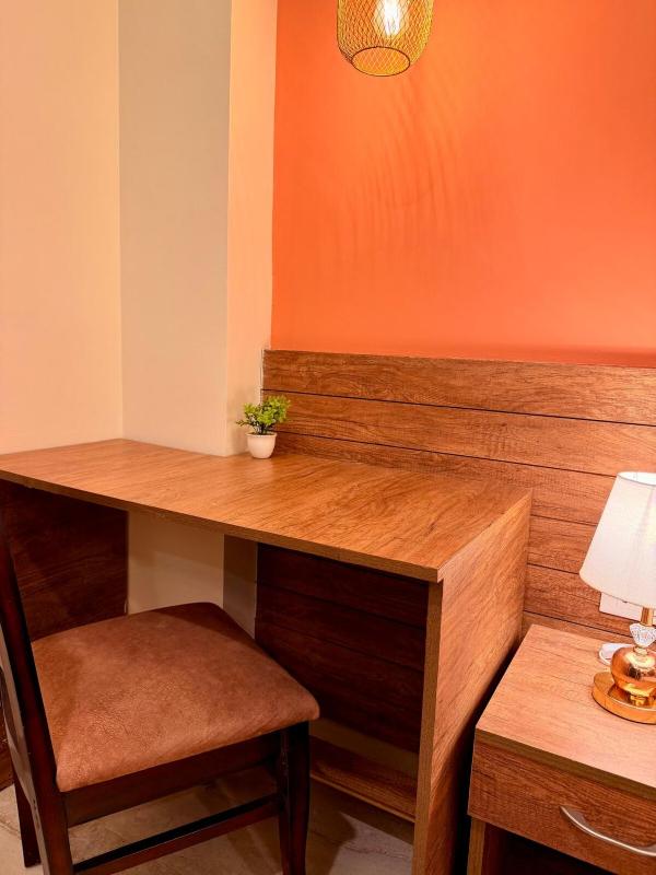 Luxury 1BHK on Golf Course Road with Self Check In - image 20