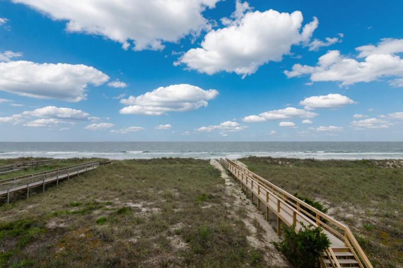 Bosley by Bryant Real Estate - image 40
