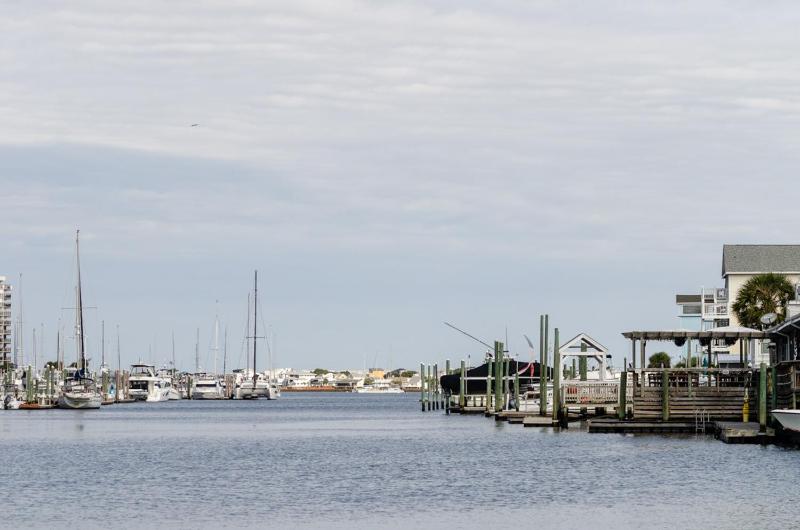 Bosley by Bryant Real Estate - image 34
