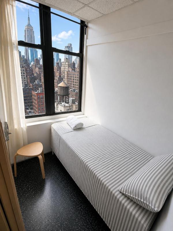 101 HOTEL MANHATTAN - Little Italy SOHO NOHO LES East Village Chinatown - 1 GIG Internet 12Inch Mattress Hardsurface Floors - image 12