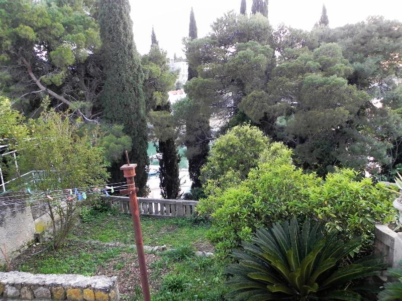 Villa Tiha - image 9