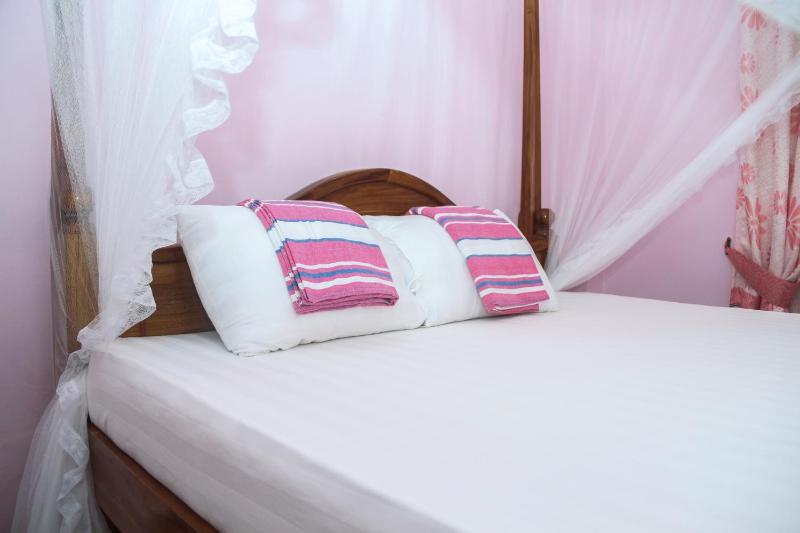 veranda guest home - image 1
