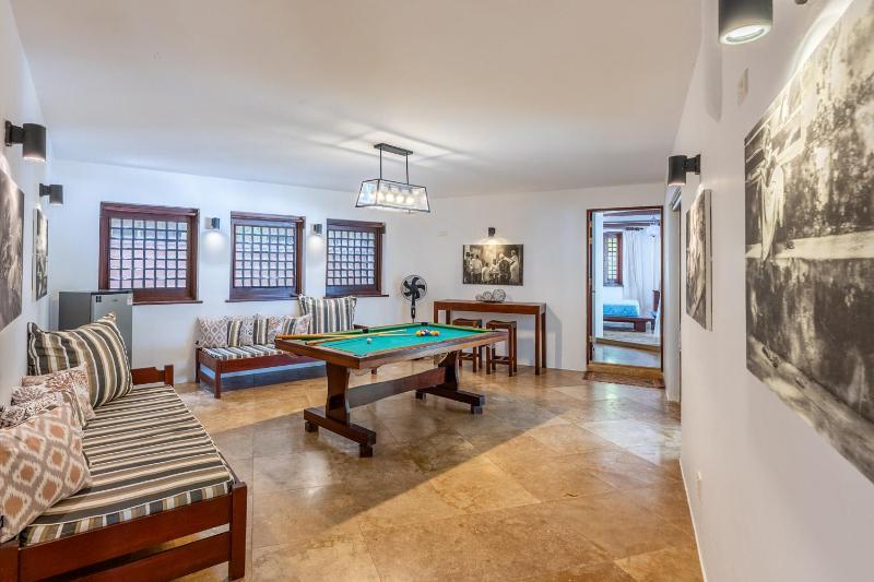 Tequila Sunrise Beach Villa-Diani Beach - image 9