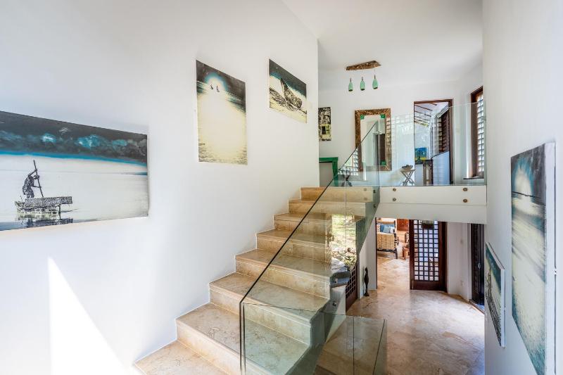 Tequila Sunrise Beach Villa-Diani Beach - image 7
