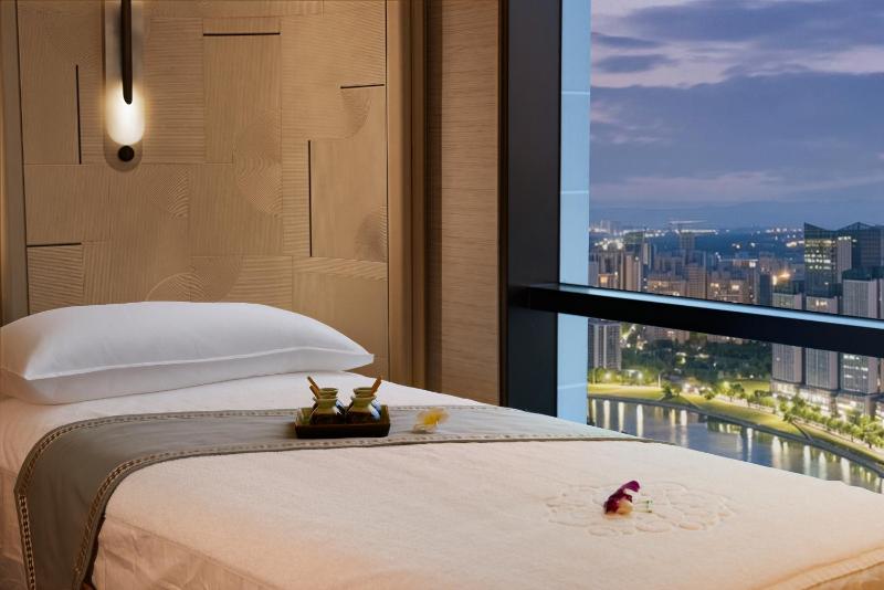 Radisson Collection Hotel Hi-Tech Zone Chengdu - image 2