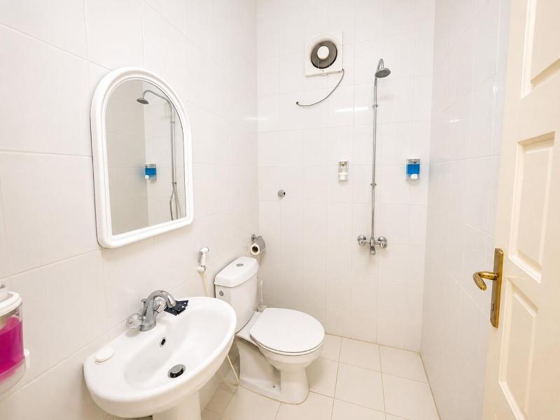 Xtra Large Apartment - image 8