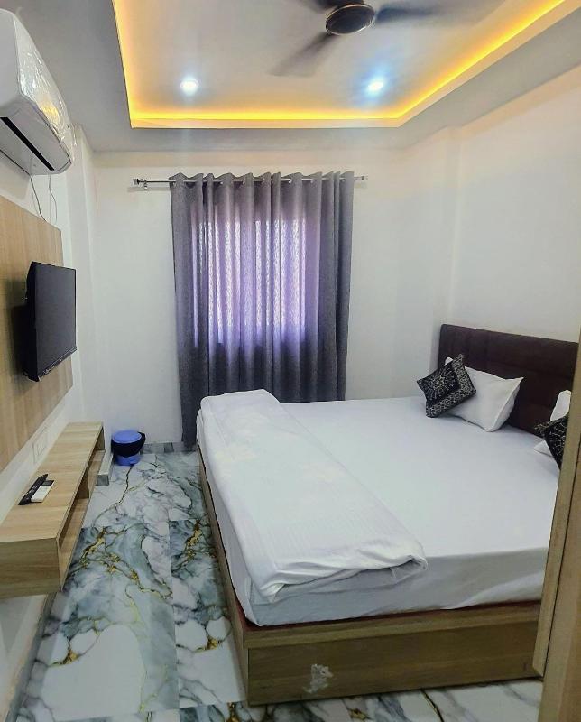 Shree laxmi homestay near kashi Vishwanath temple - image 16